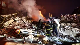 Szívszorító: így segítenek a magyar mentőcsapatok Törökországban