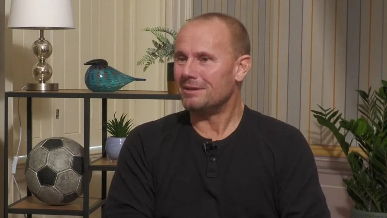 Családi titokról rántotta le a leplet Pécsi Ildikó fia