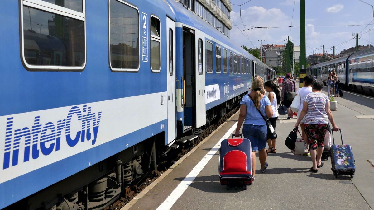 InterCity,vonat, MÁV, utazás, bérlet