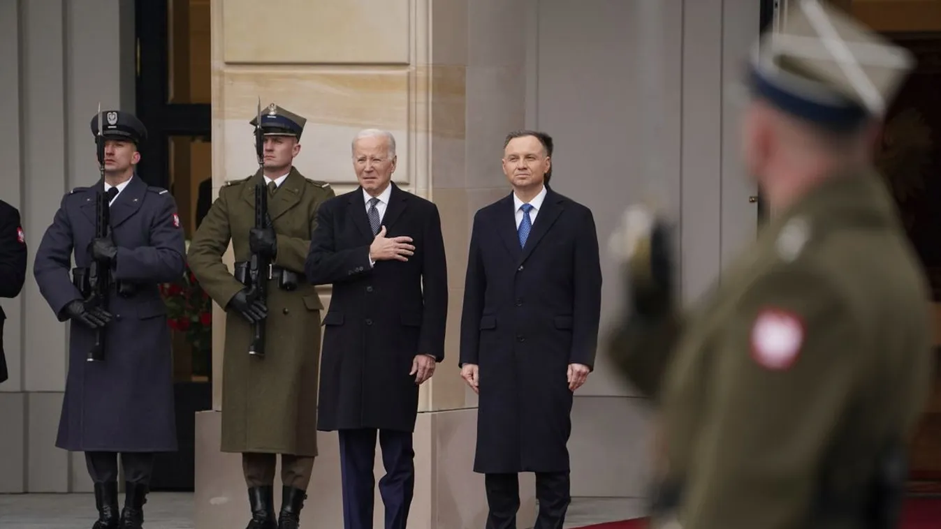 Hidegháborúról beszélt Biden Varsóban