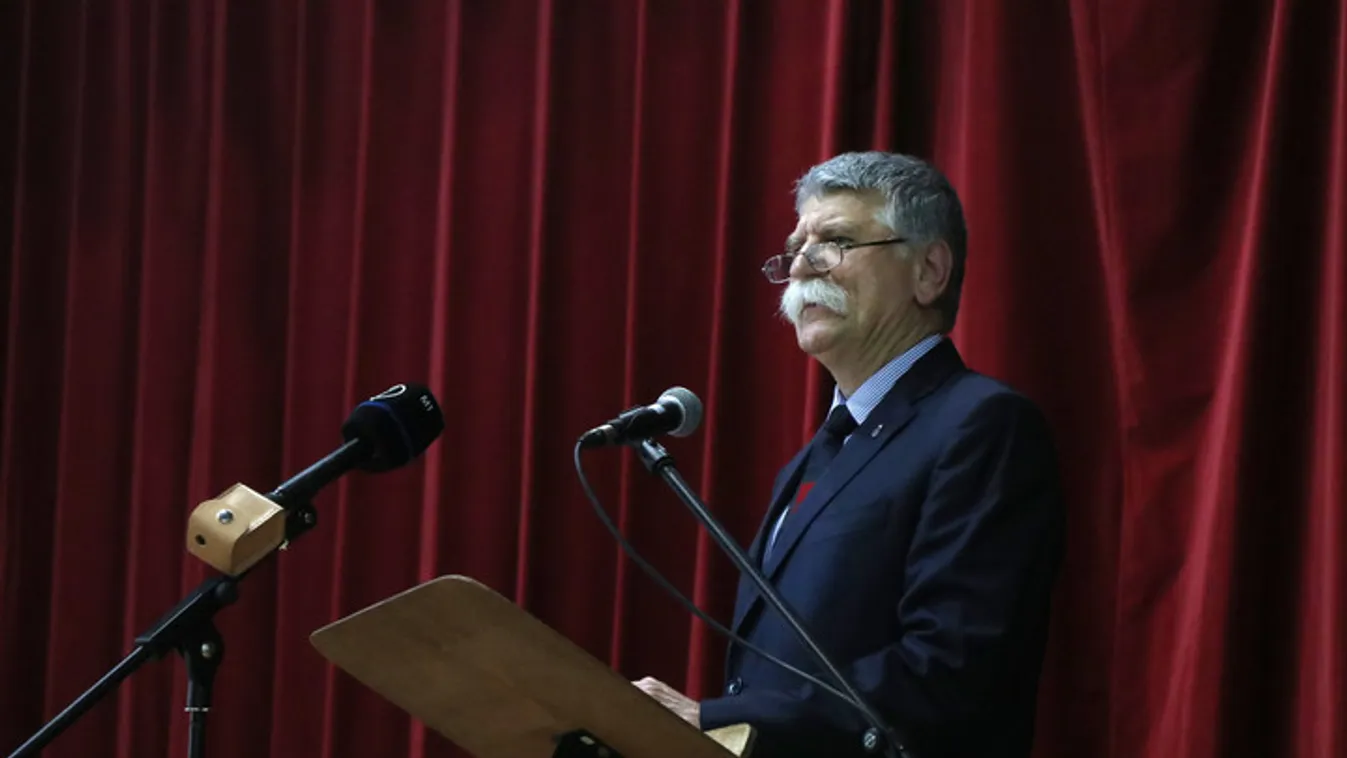 Kövér László: A biztonság megőrzése legfontosabb feladat.