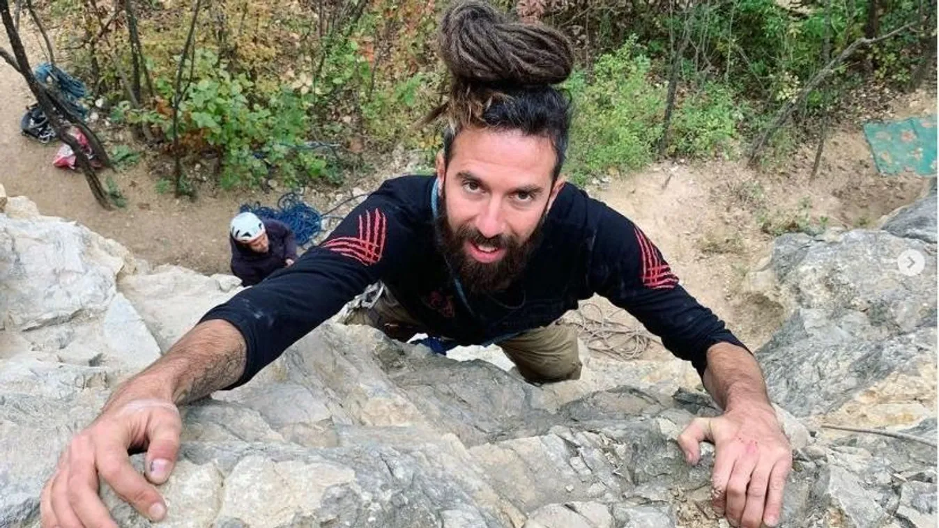 Varga Viktor jobban érzi magát meztelenül, mint ruhában