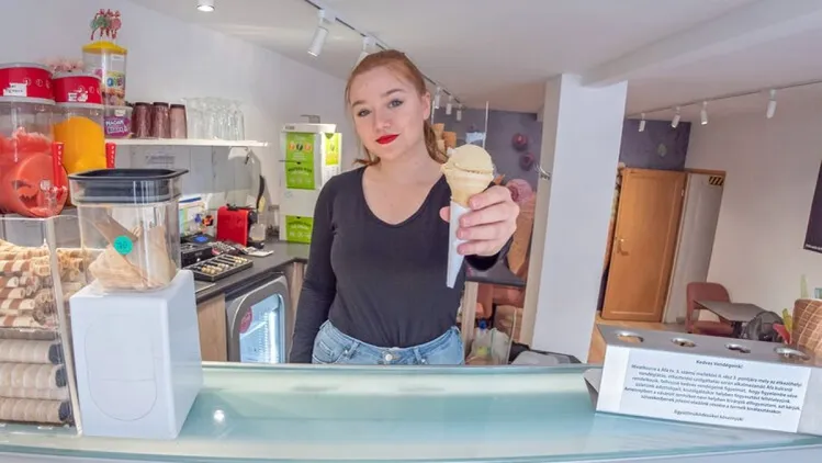 diák,diákmunka,nyári munka, fagyizó