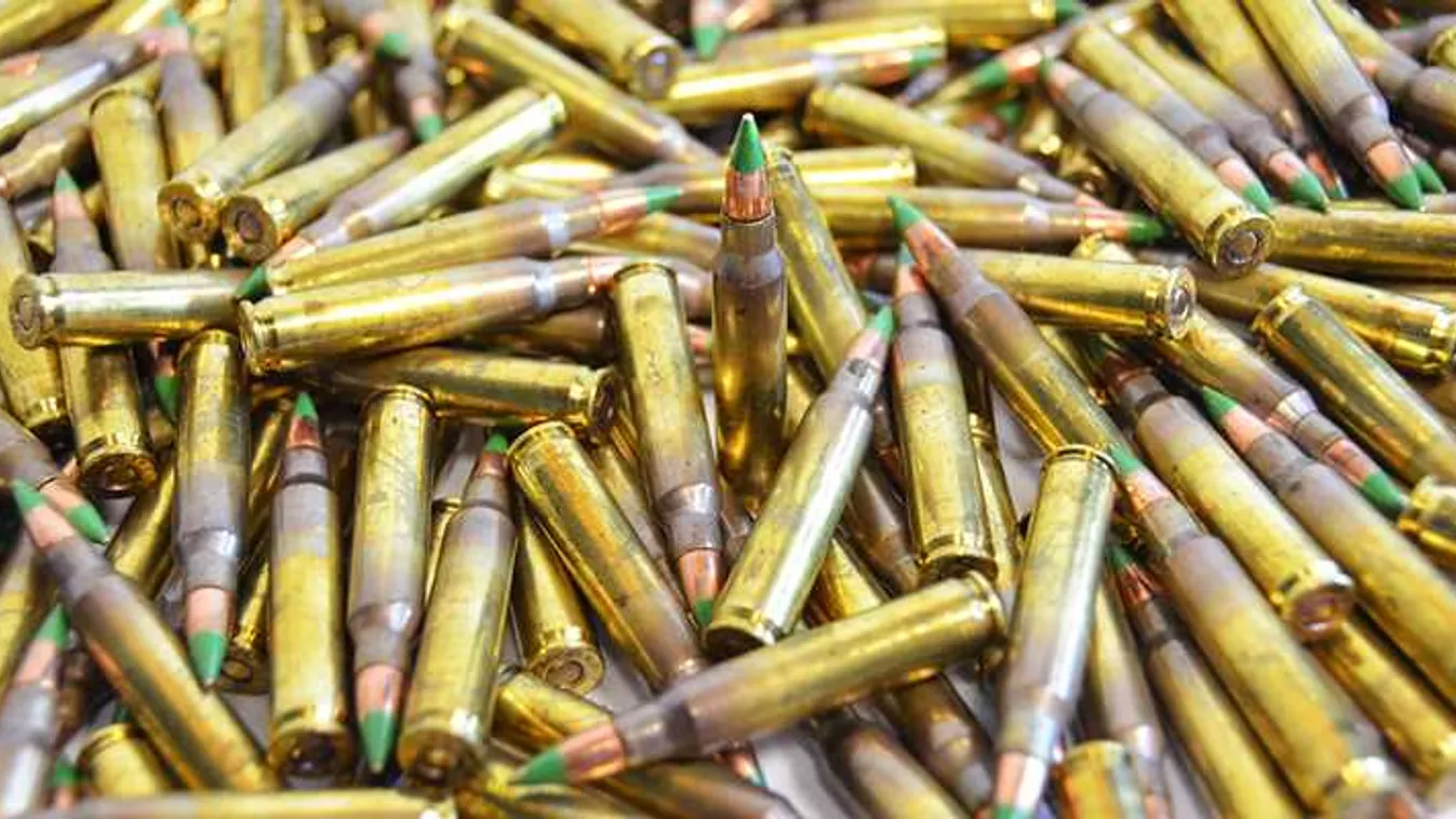 Elképesztő mennyiségű lőszert küldött az USA Ukrajnába