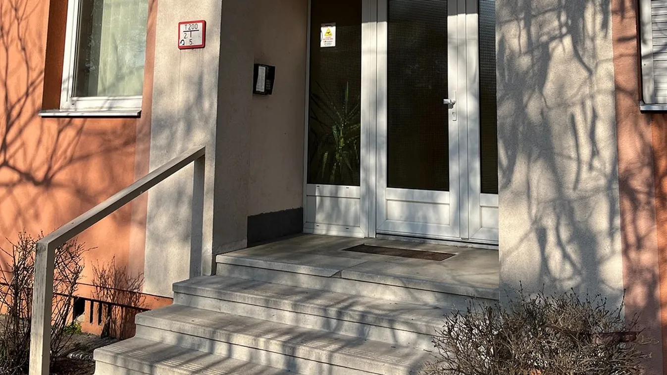 Kiugrott az ablakon a nővérével élő idős férfi