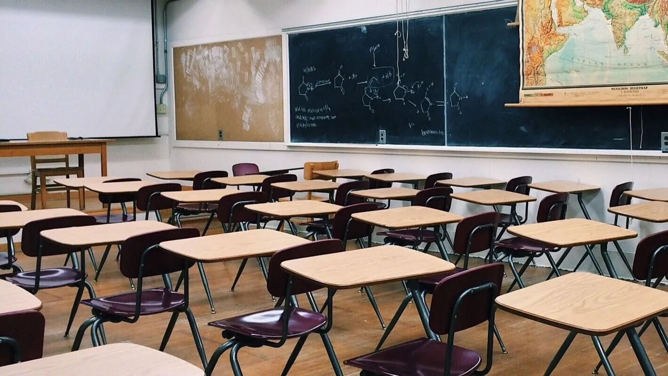 Pánik a debreceni gimnáziumban, 16 éves mentett életet