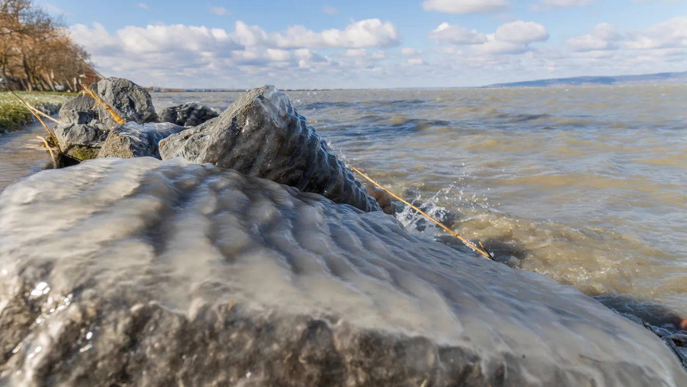 Napos, hideg idő jön, kemény éjszakai fagyokkal