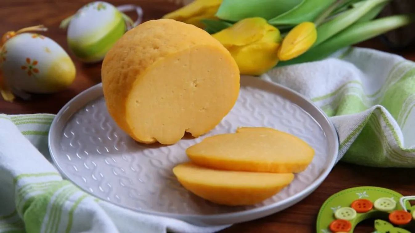 Így készül az eredeti húsvéti sárga túró, mutatjuk a receptet