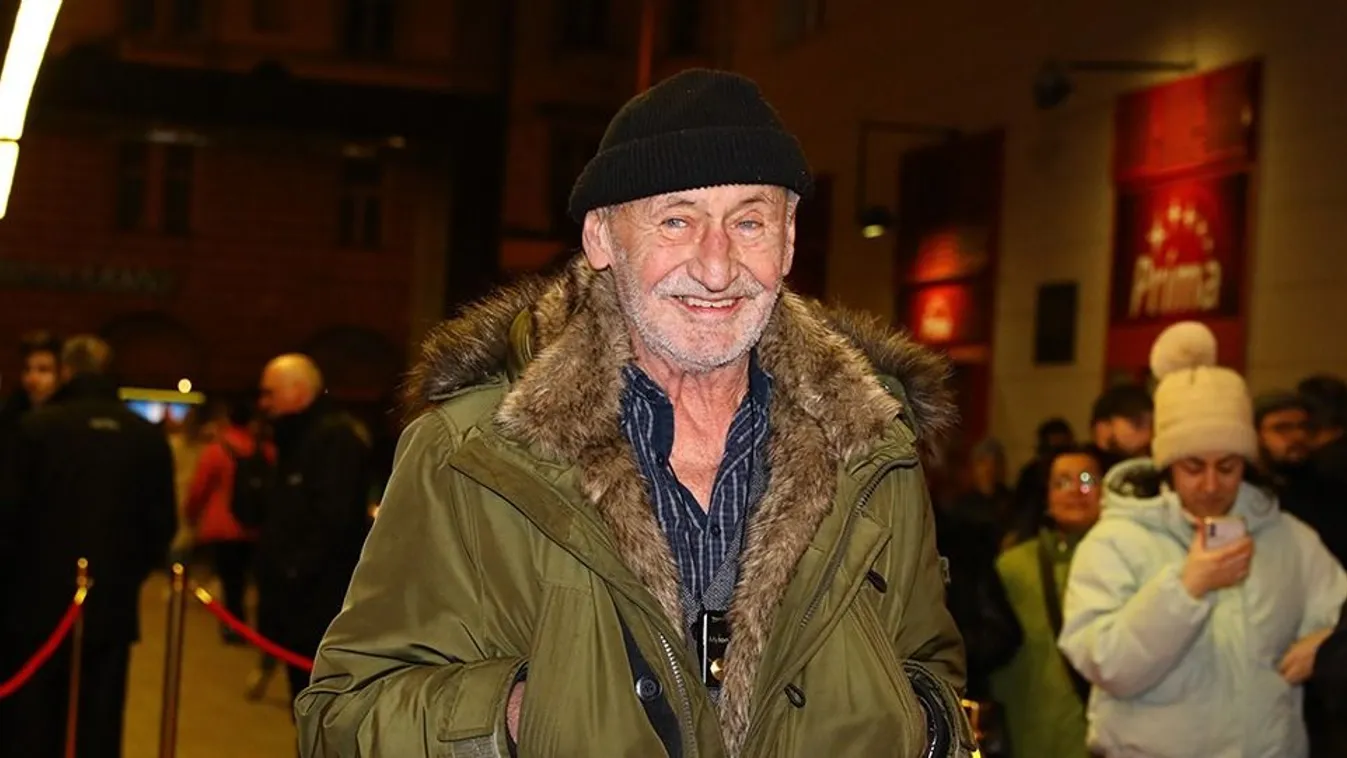 Reviczky Gábor: Le kéne szedni a netről a gyerekeket