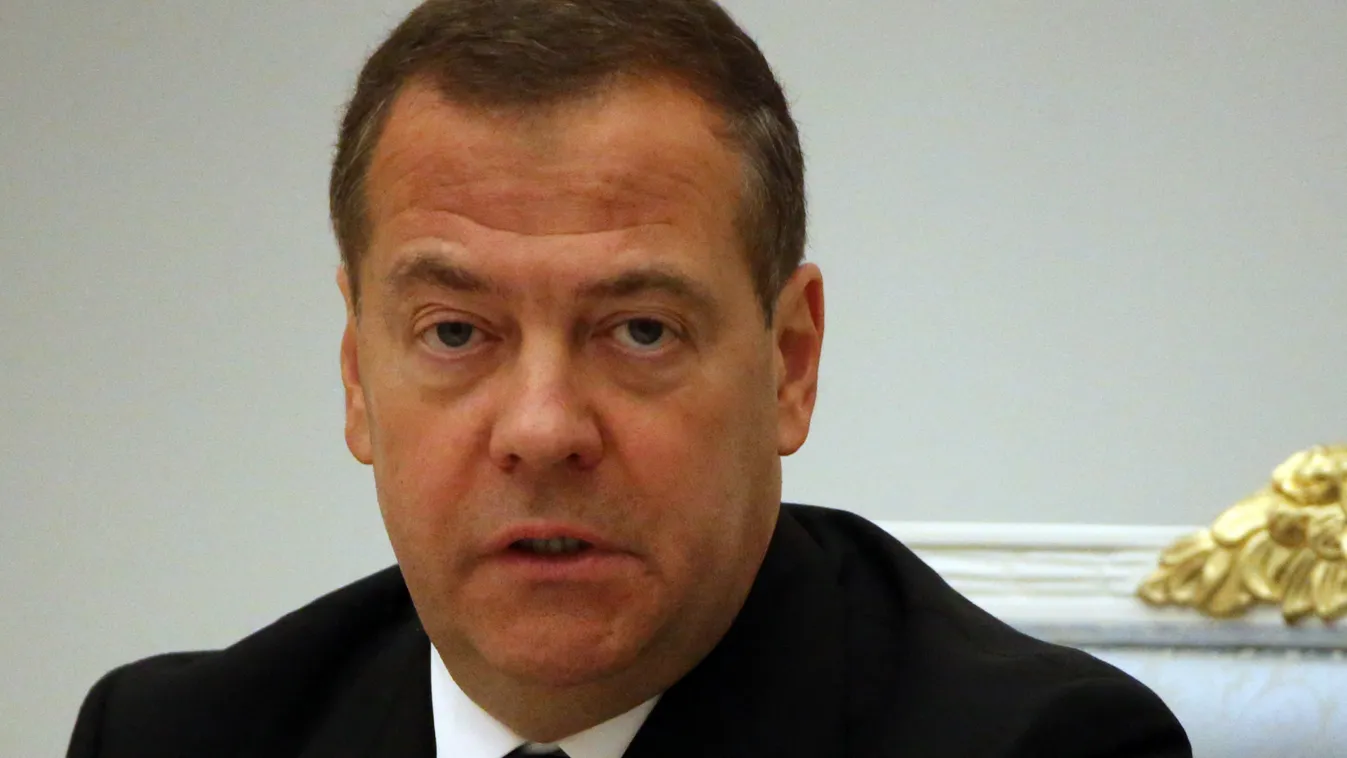 Medvegyev megfenyegette a Nemzetközi Büntetőbíróságot