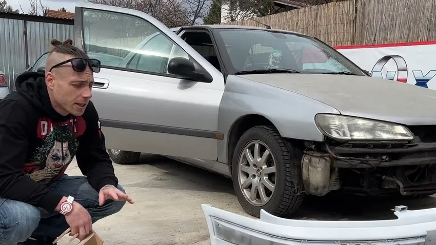 Sülysápon született újjá a Taxi című film legendás autója