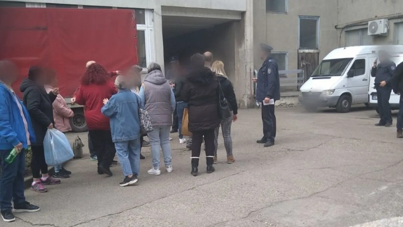 Mentők és tűzoltók lepték el a XIX. kerületet