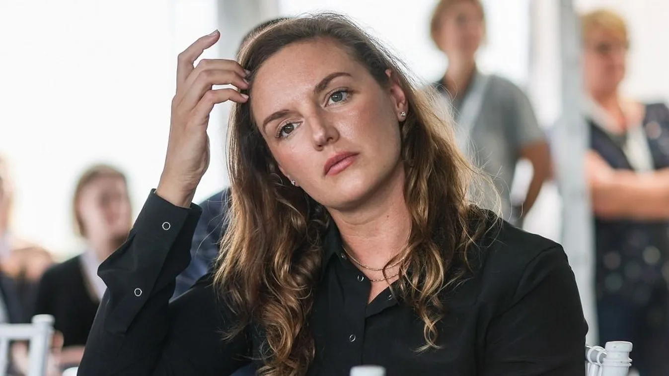 Meghitt családi fotót posztolt Hosszú Katinka