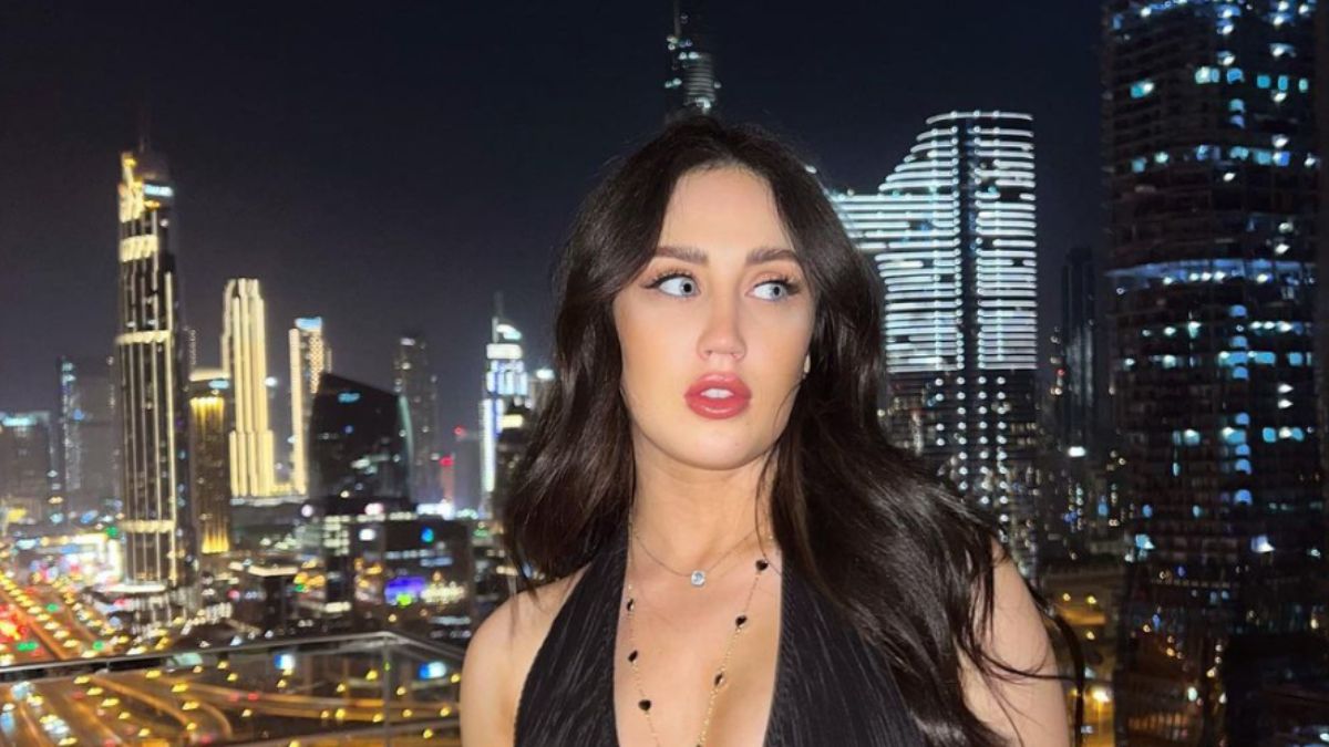 Megan Fox hasonmásaként vetkőzik, milliókat keres vele