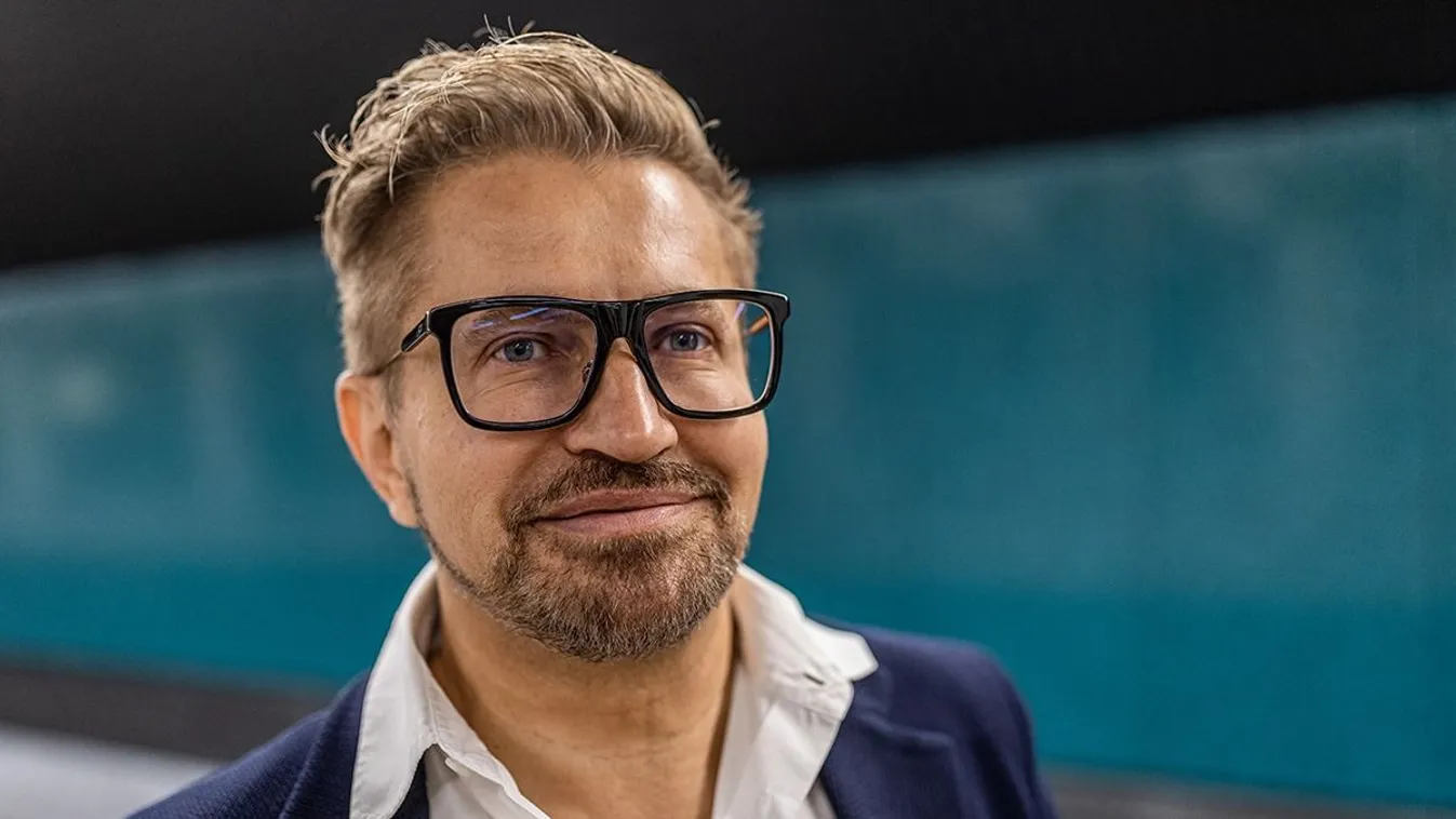 Jákob Zolán milliókat adományozott gyerekeknek