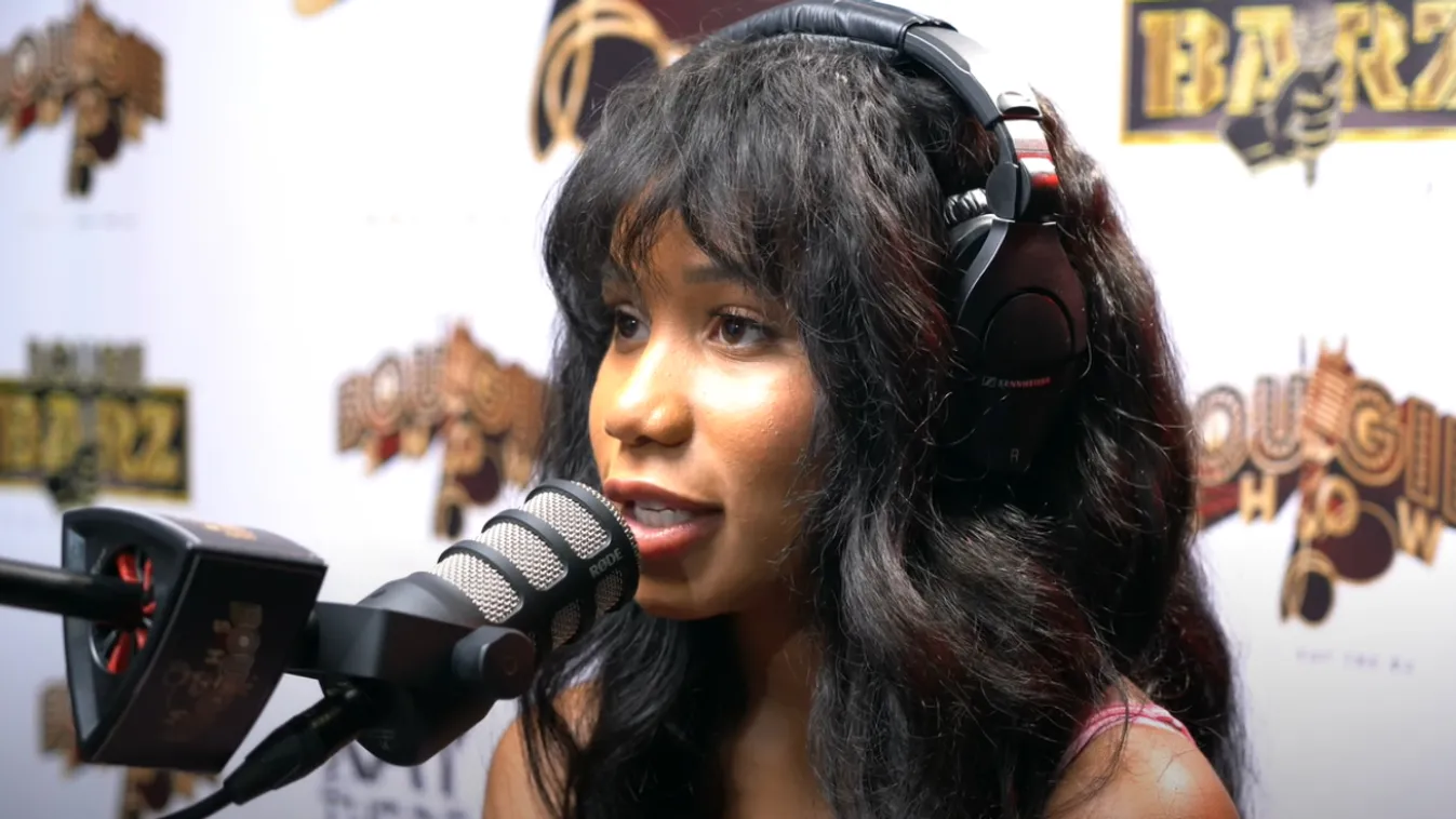 "Pornóforgatáson vesztettem el a szüzességem"