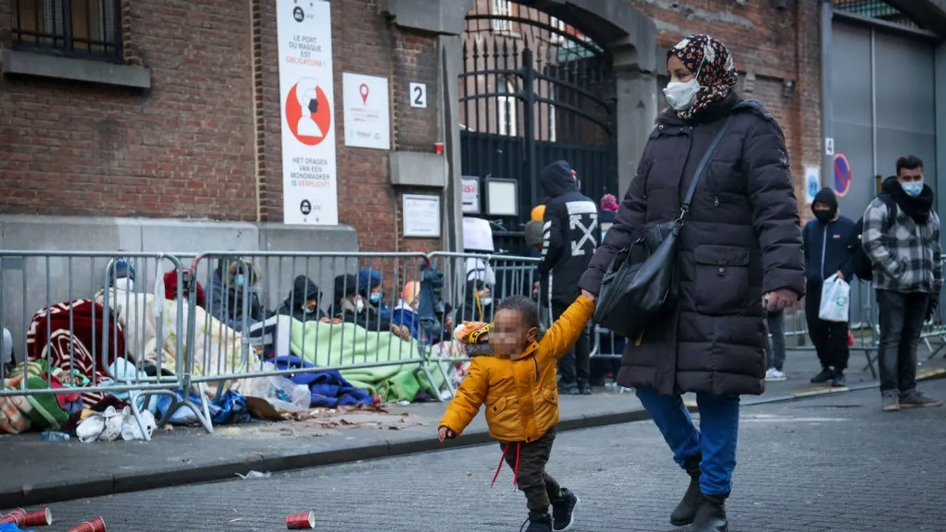 Egyre durvább a brüsszeli migránsválság
