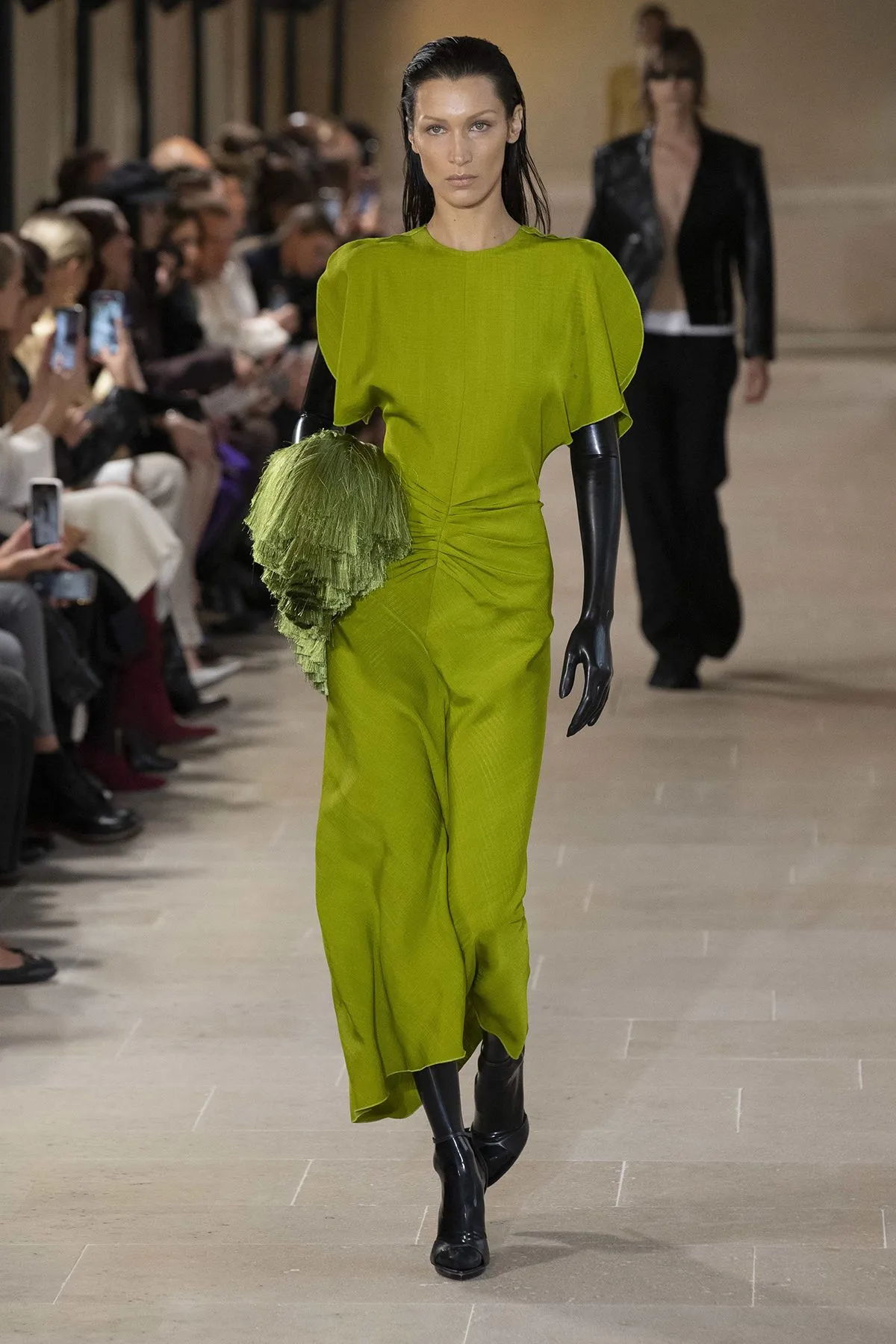 Victoria Beckham - Runway - Spring Summer 2023 Paris Fashion Week