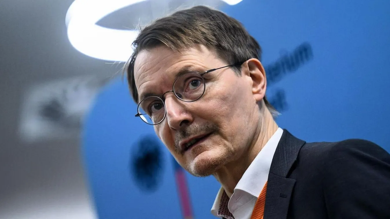 Meghamisította önéletrajzát a német egészségügyi miniszter!