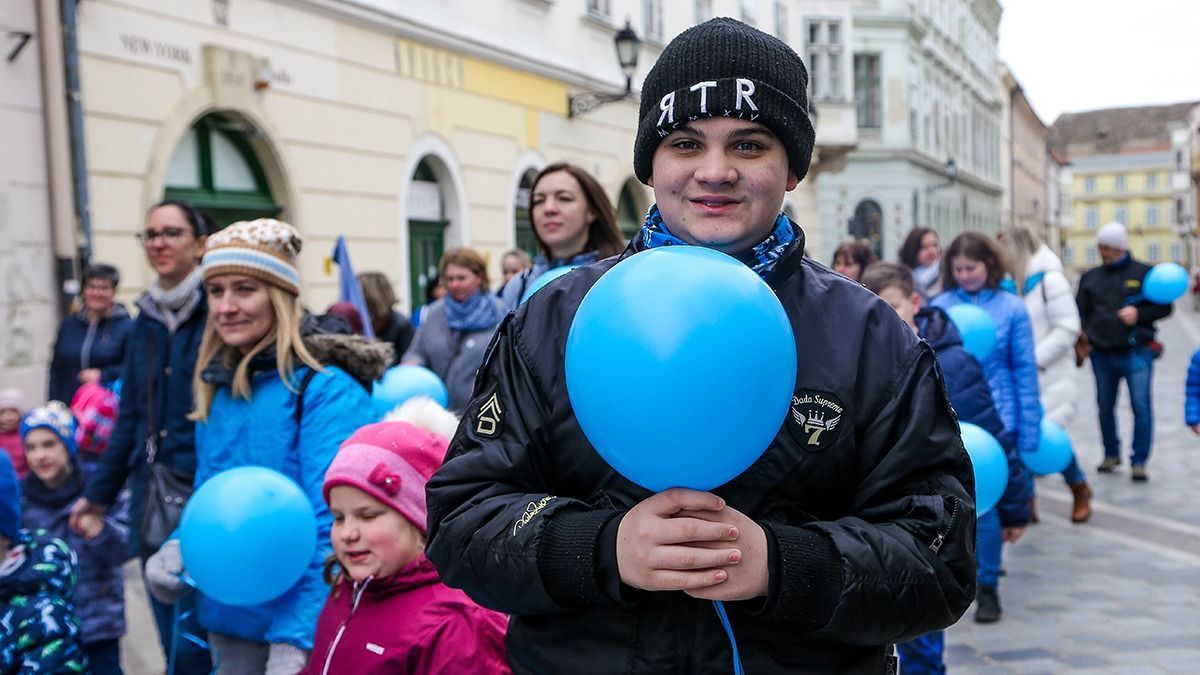 Autizmus világnapja – soha ennyi segítséget nem kaptak az érintett családok