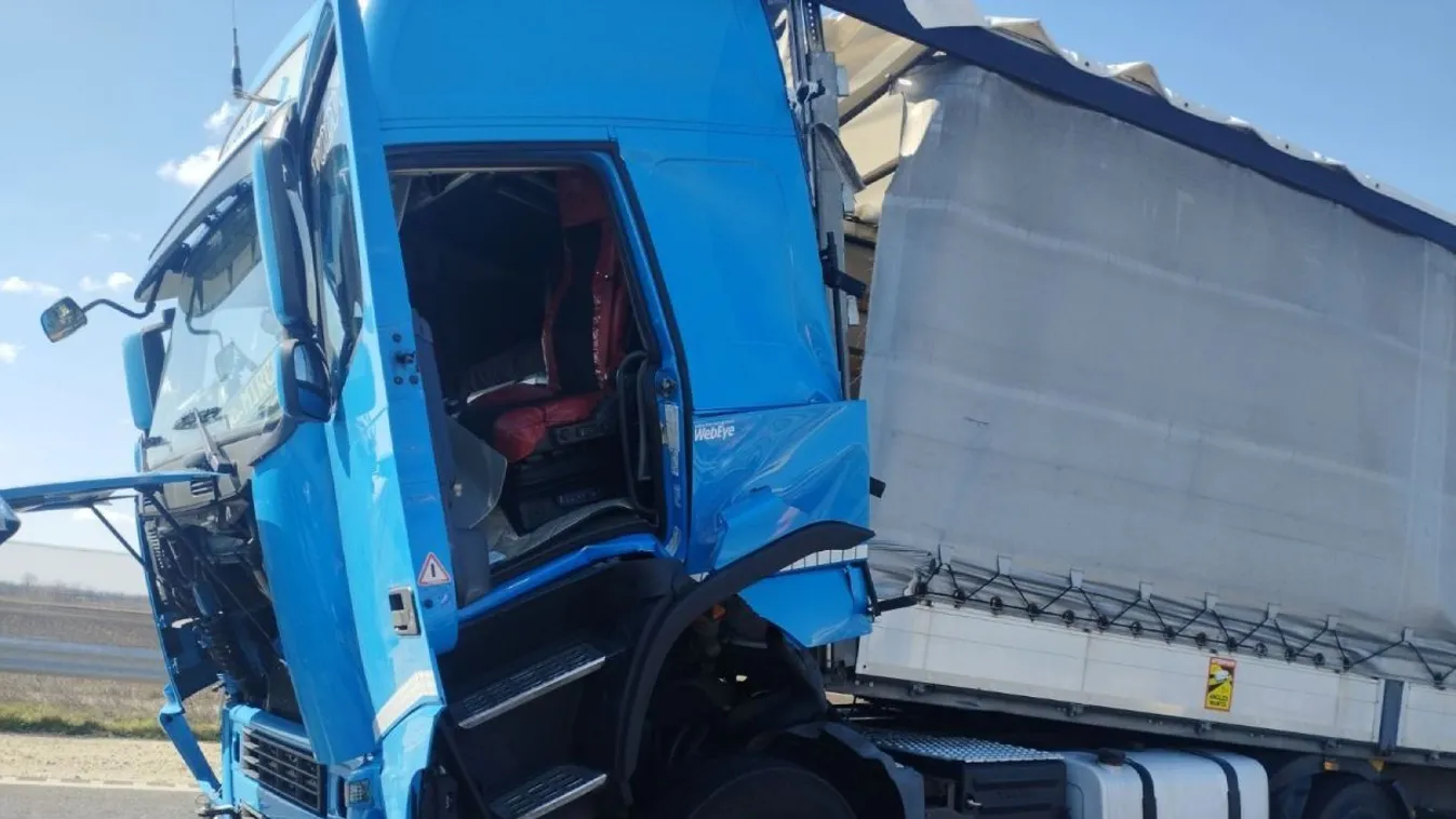 Horrorbaleset az M4-esen: „A kormány elvágta a sofőr nyakát”