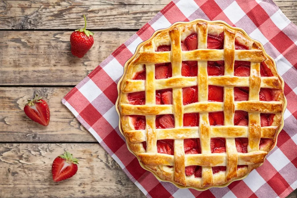 Summer,Traditional,Strawberry,Pie,Tart,Cake,Sweet,Baked,Pastry,Food