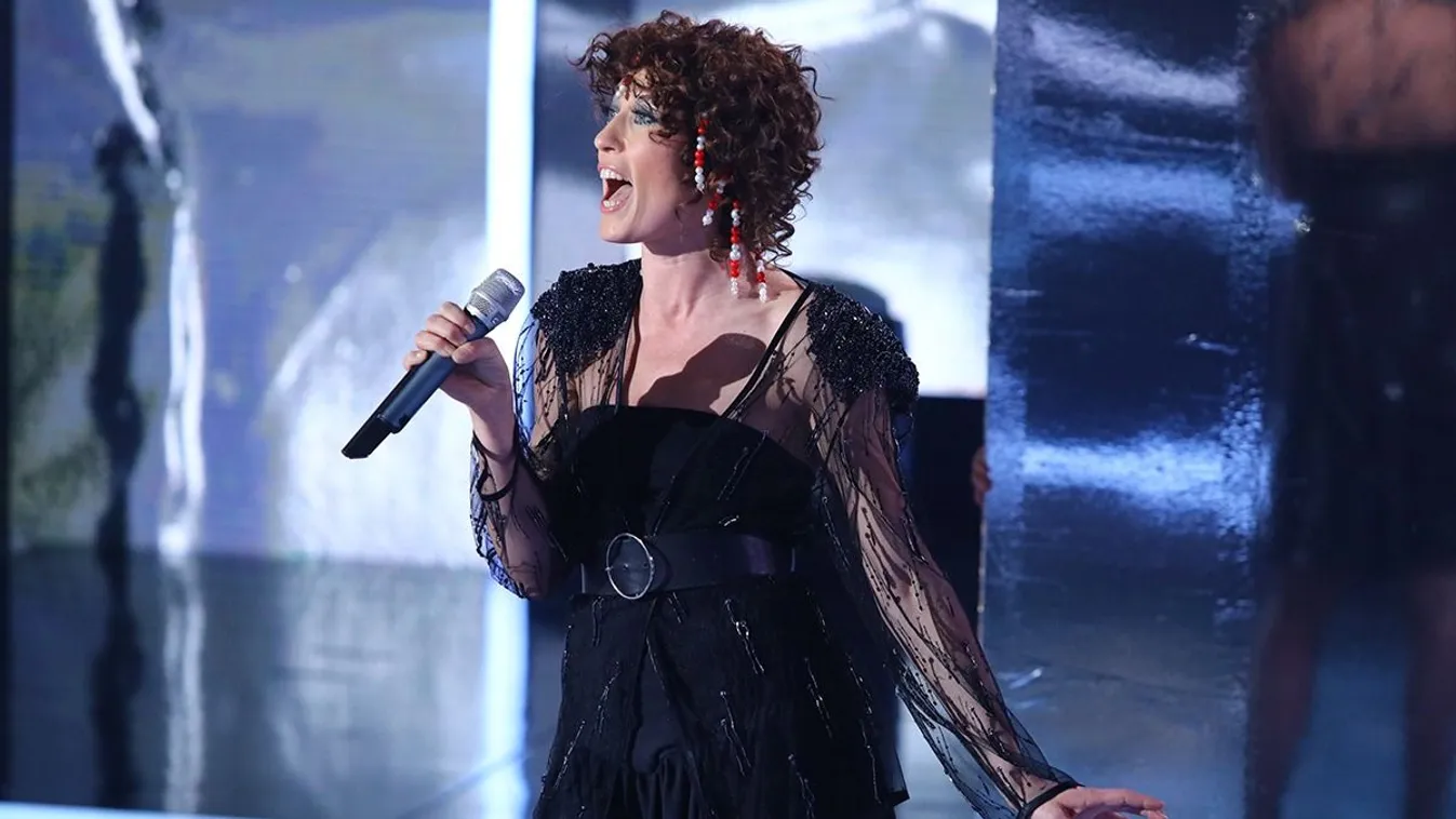 Schoblocher Barbara aratott Katona Klári dalával