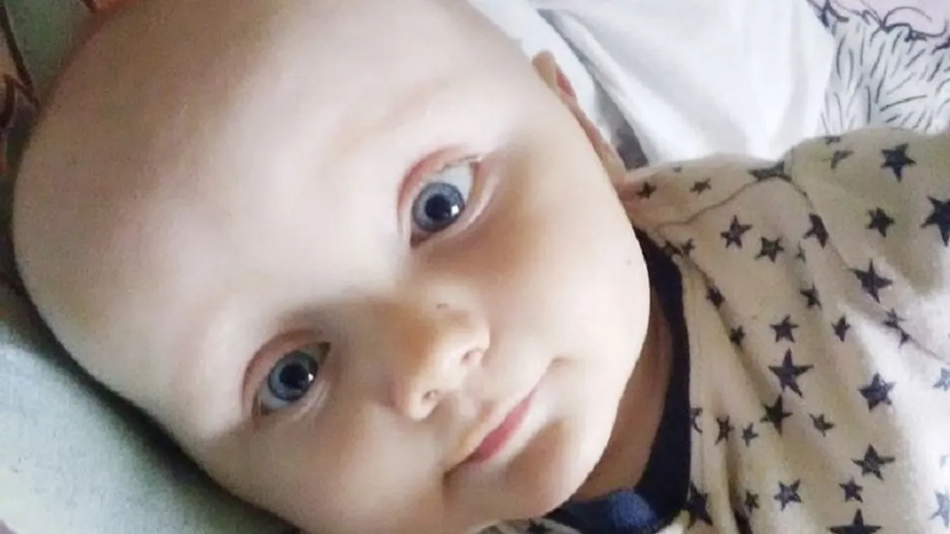  Megégették, majd halálra verték 10 hónapos kisfiukat