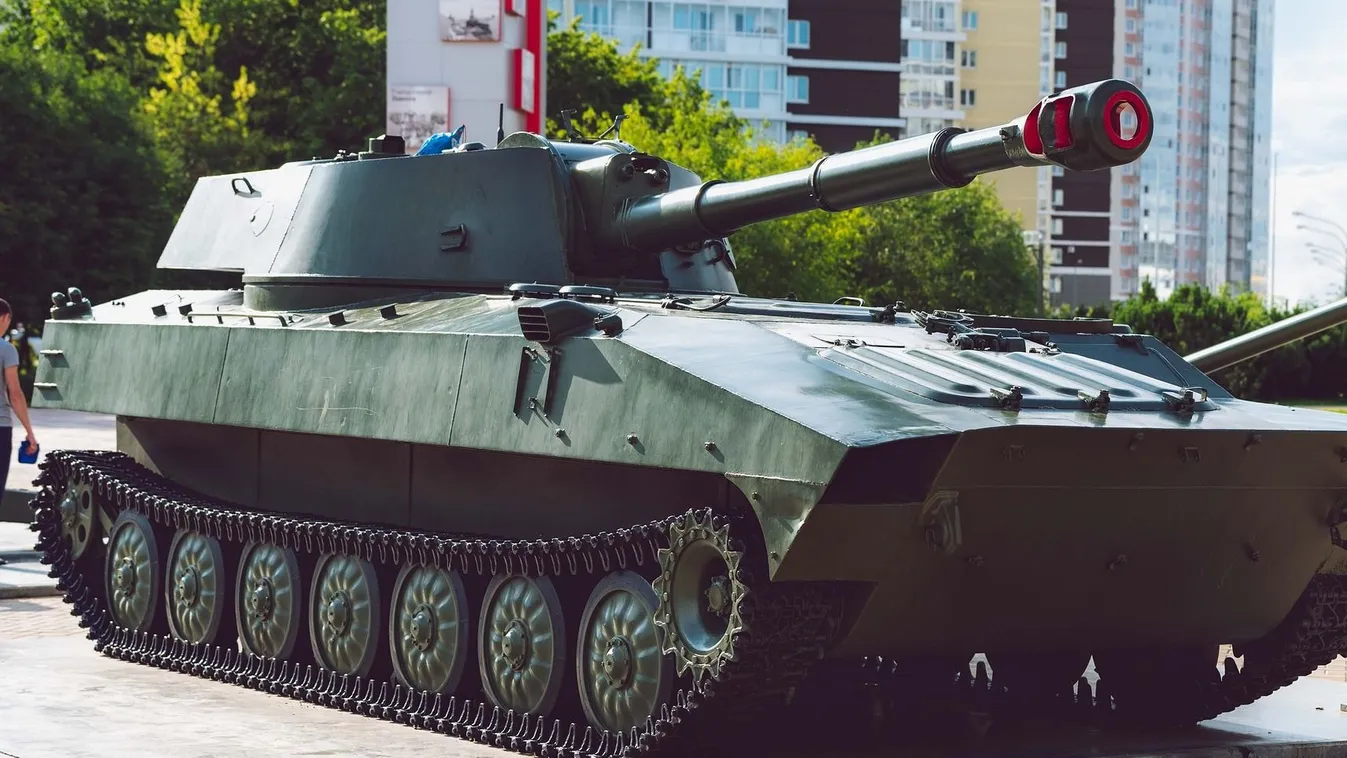 Orosz tank bukkant fel az amerikai kamionparkolóban
