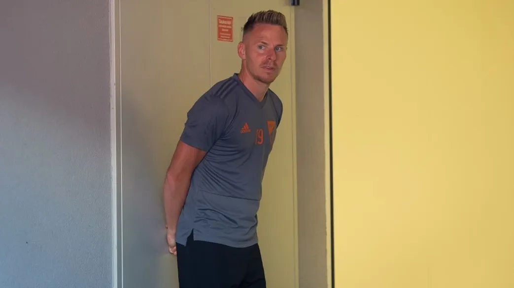 Dzsudzsák Balázs a debreceni öltözőfolyosón