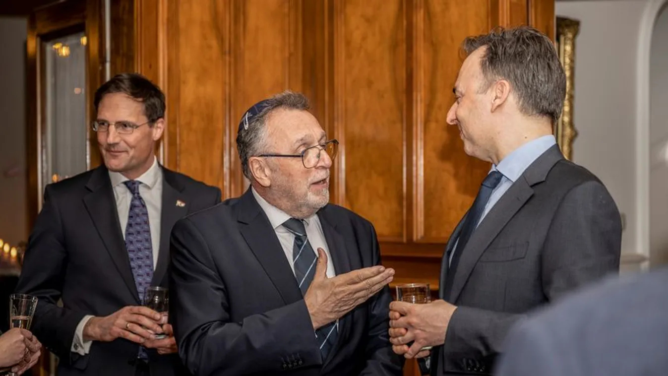 Mindennek az alja amit az amerikai követ tett