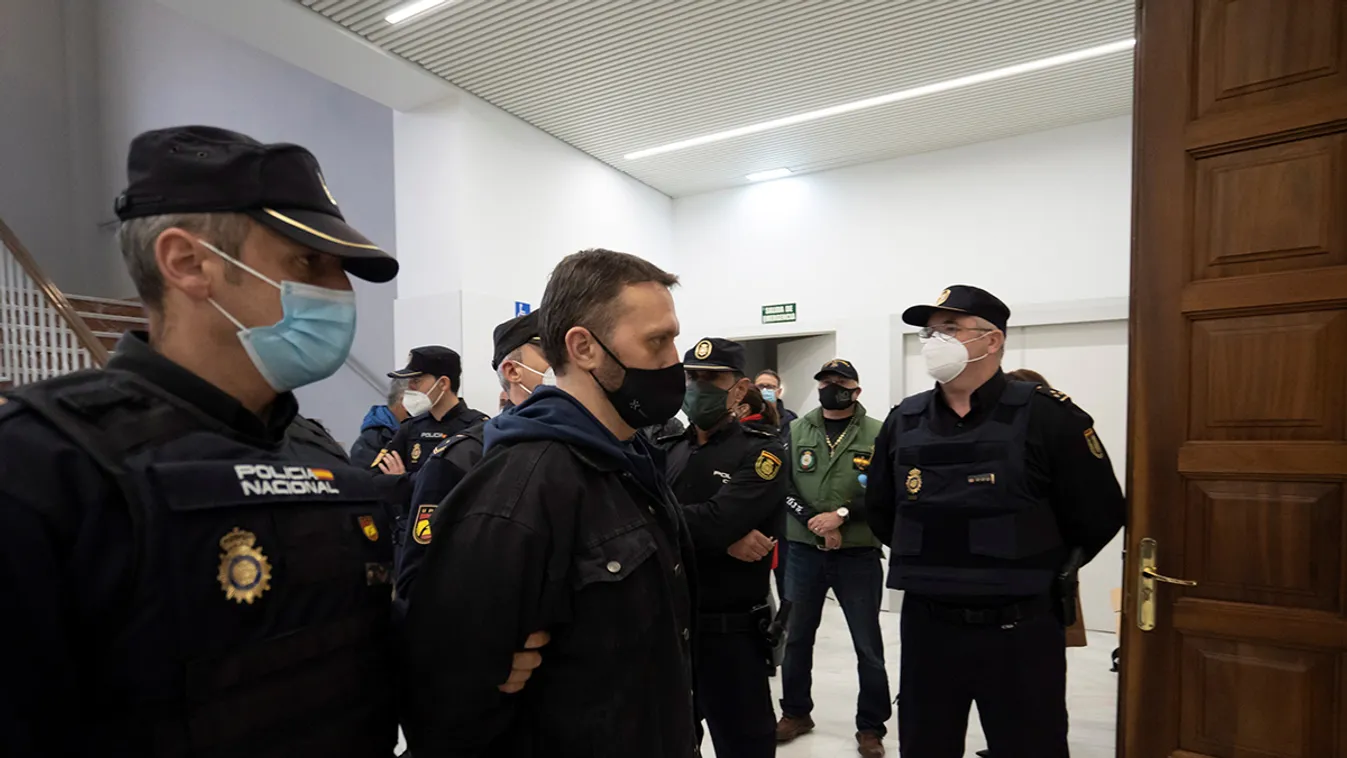 Véres dráma a börtönben: Arcon szúrta az őrt az ötszörös magyar gyilkos