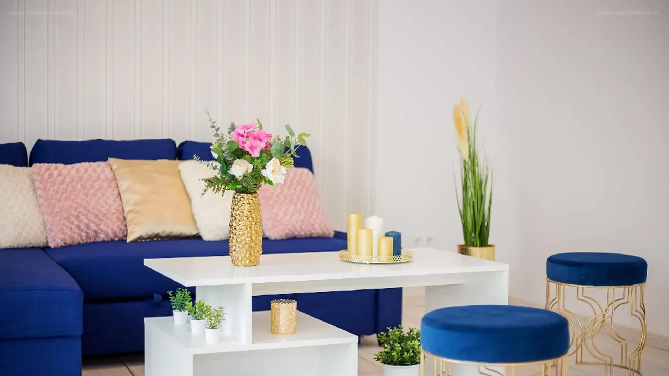 Kék és arany fészek:  ünnepi hangulat egy  luxus lakásban