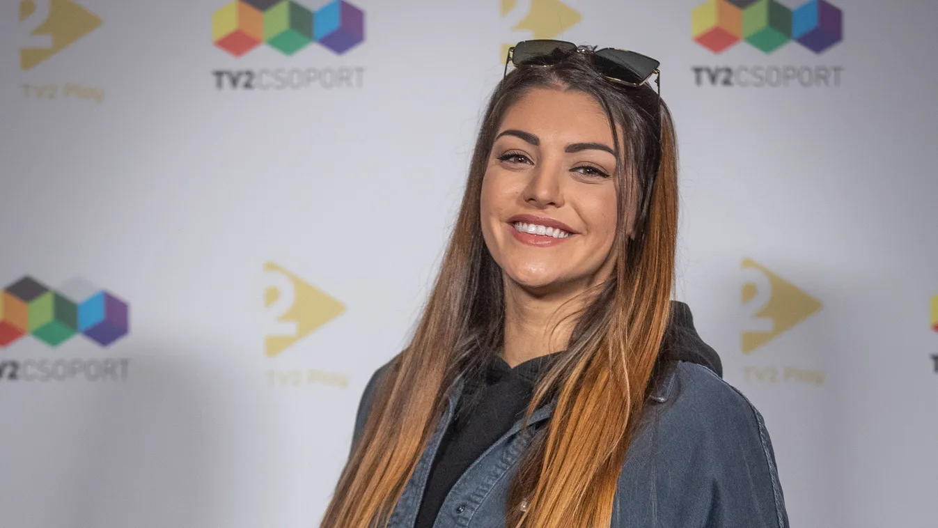 Kulcsár Edina elképesztő pocakos fotót posztolt