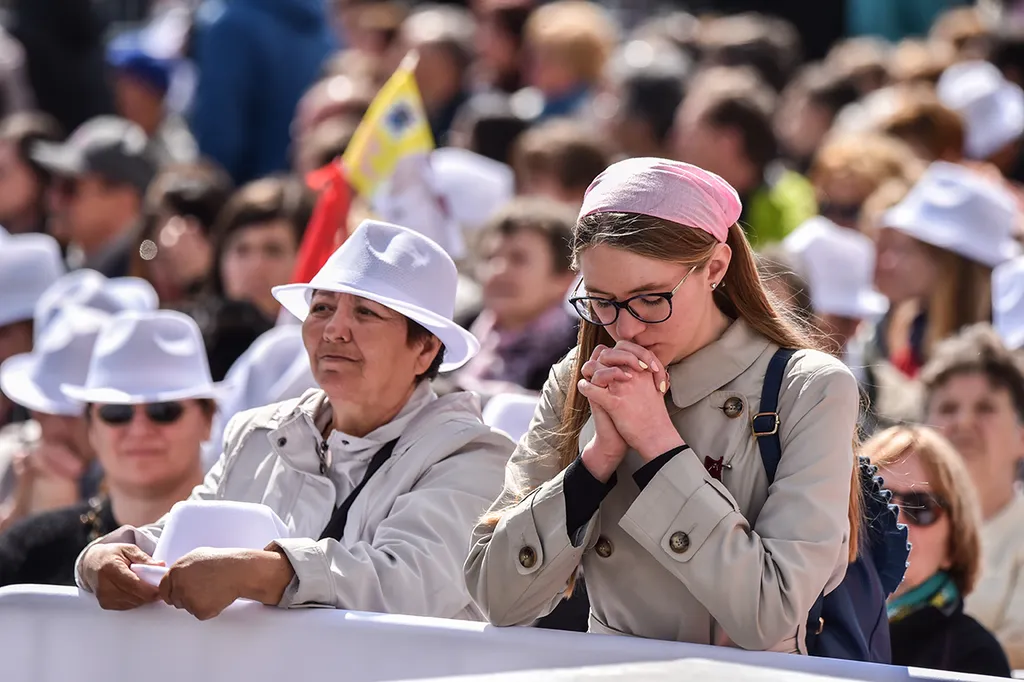 pápa, 20230430, szentmise