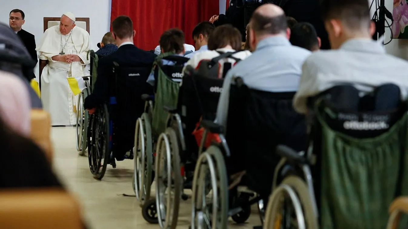 Ferenc pápa megköszönte a  menekülők befogadását