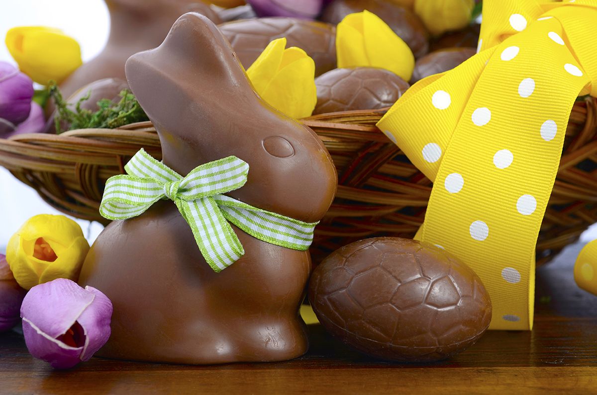 Happy,Easter,Chocolate,Hamper,Of,Eggs,And,Bunny,Rabbits,In