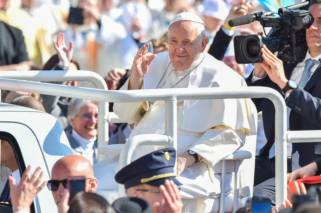 pápa, 20230430, szentmise