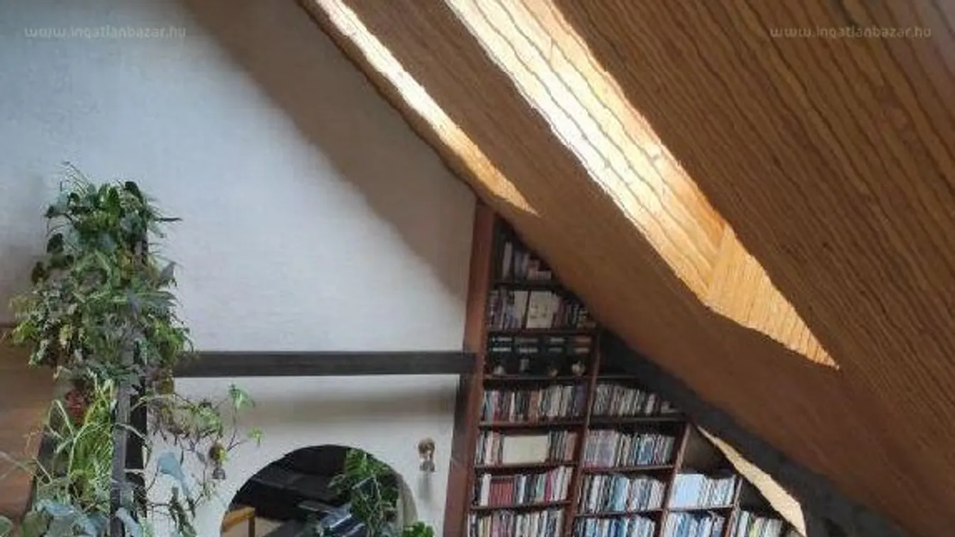 Rózsadombi mesék: eladó egy építész házaspár tervezte otthon