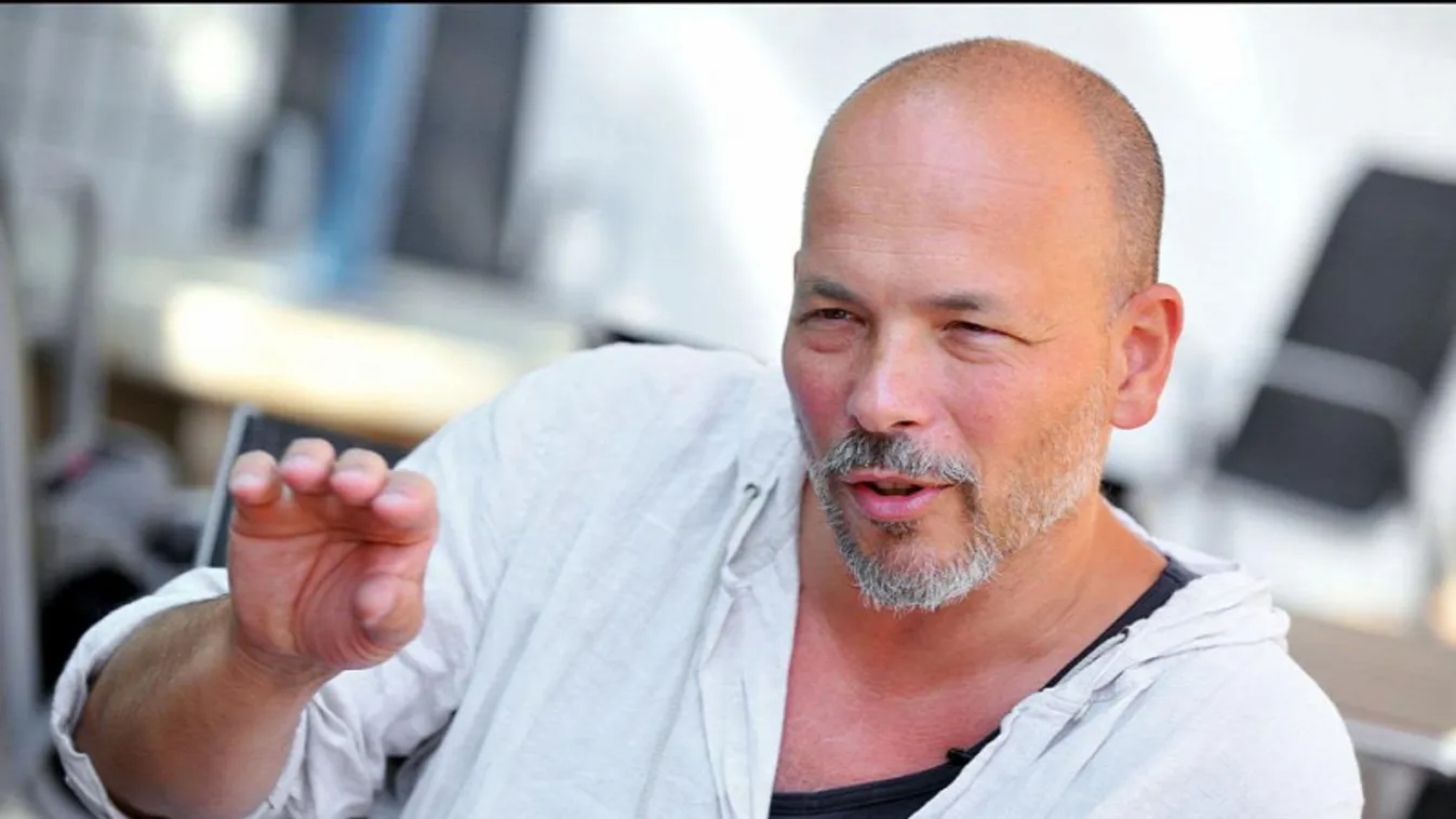 Na, ki szervezte a ma reggeli akciót?
