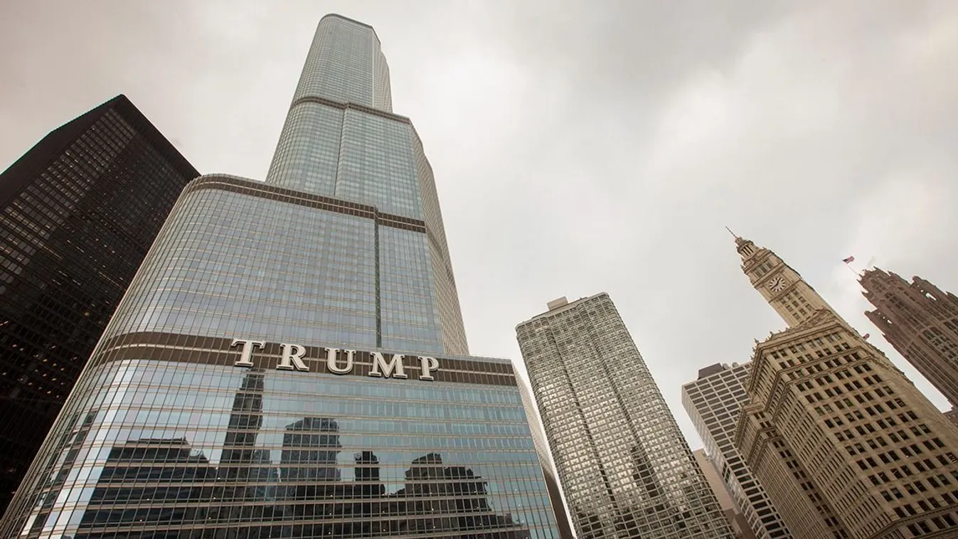 Gépfegyverrel rontottak be Donald Trump luxusszállodájába