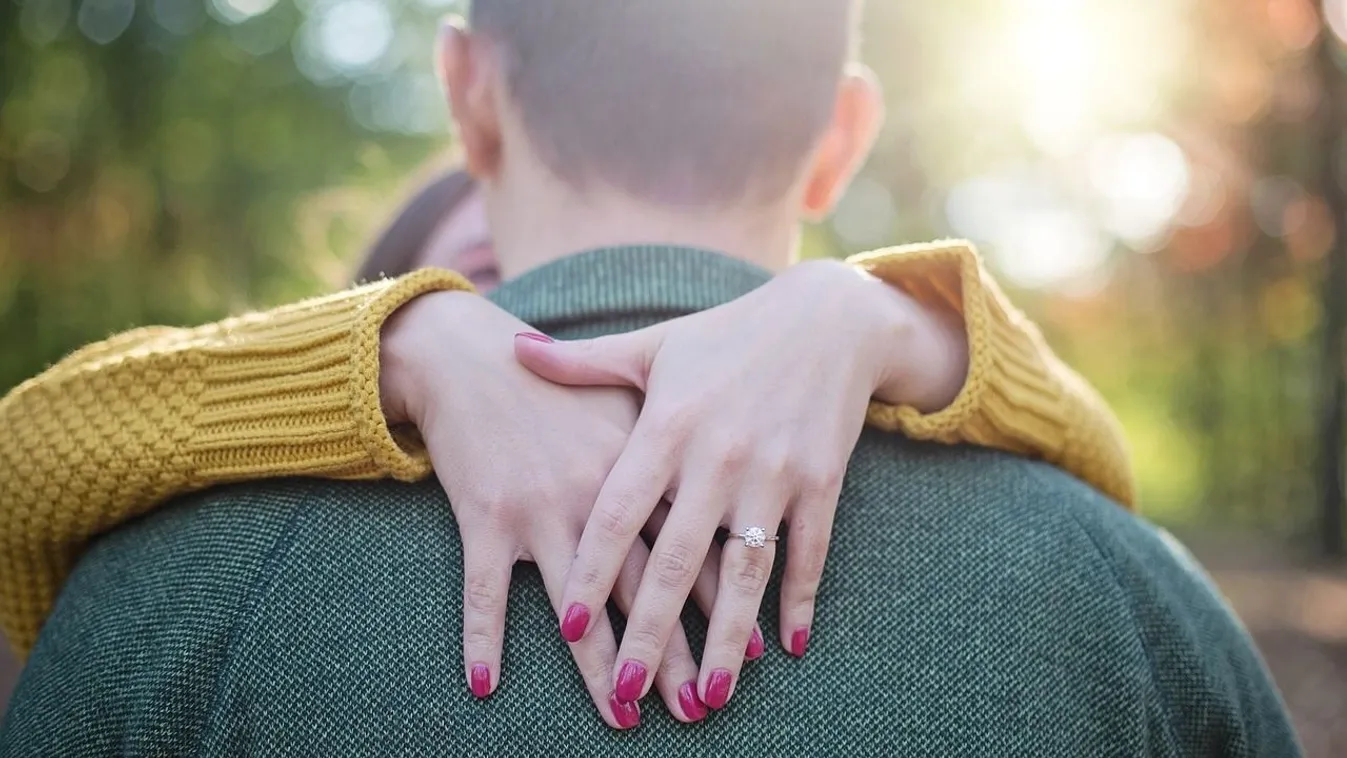 Bon Jovi fia eljegyezte a Stranger Things 19 éves sztárját