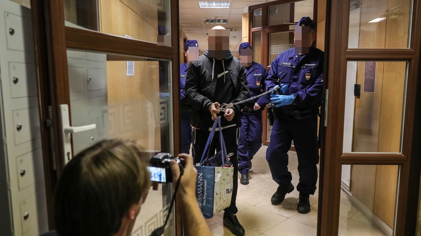 Heti top: halálba lökte párjá, változnak a BKK jegytípusai