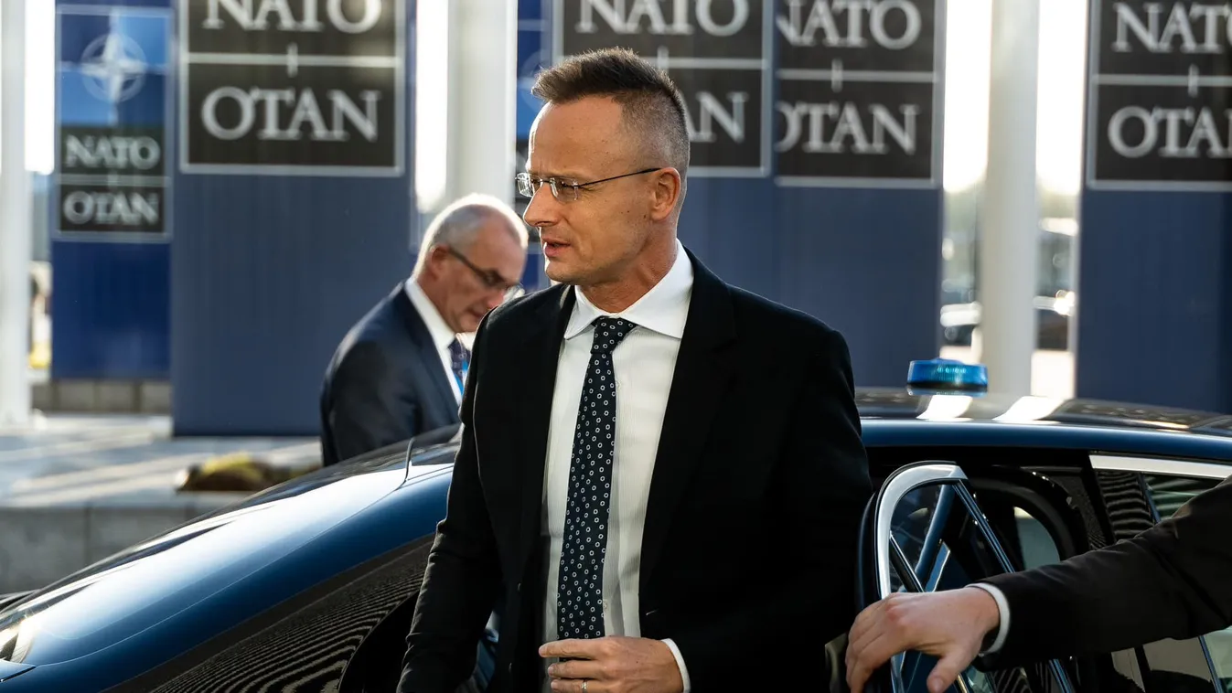 Szijjártó: A NATO ne legyen egy Kína-ellenes szövetség