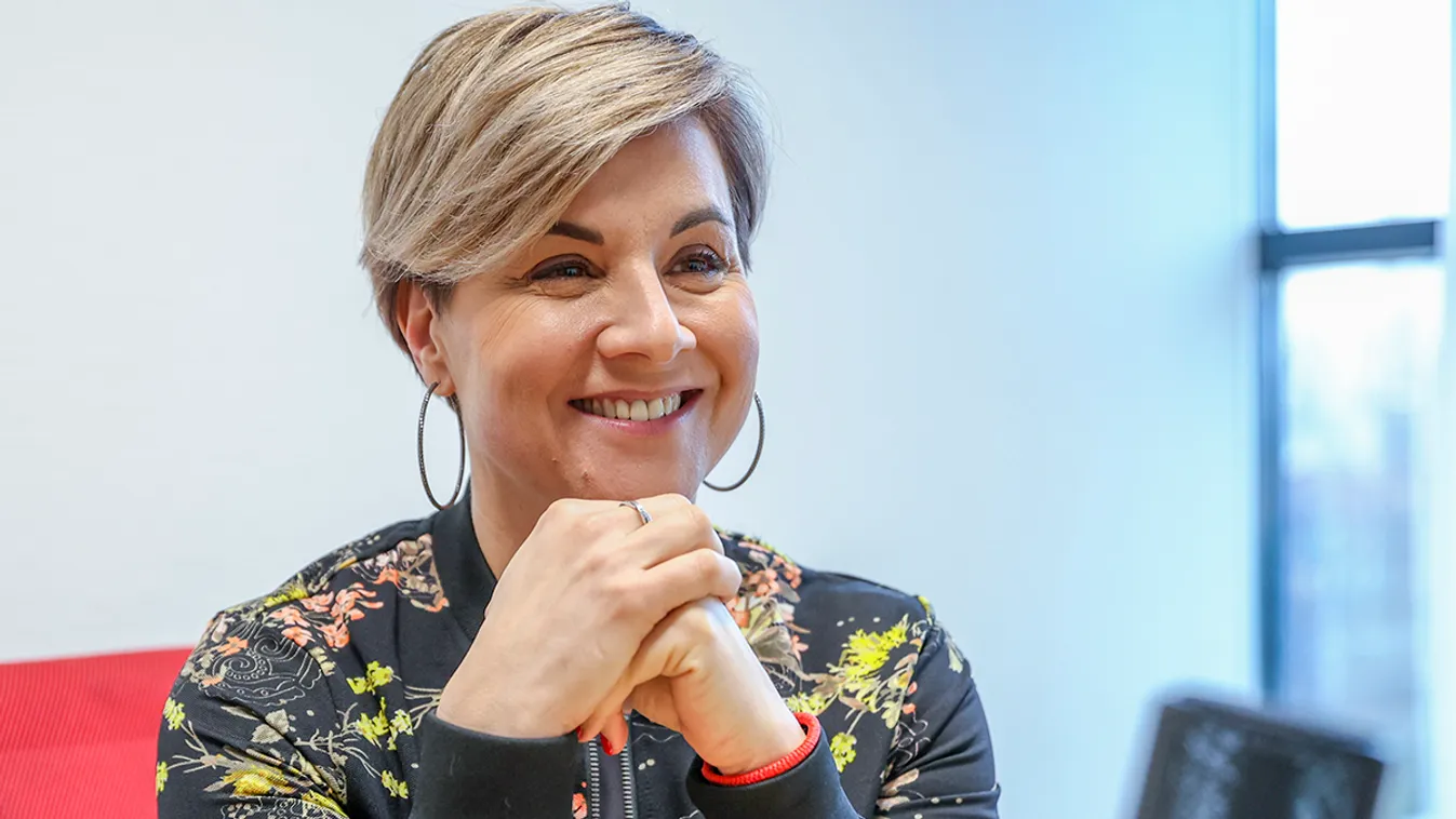 Fehér ruhában jelentette be Ábel Anita: újra megtörténik