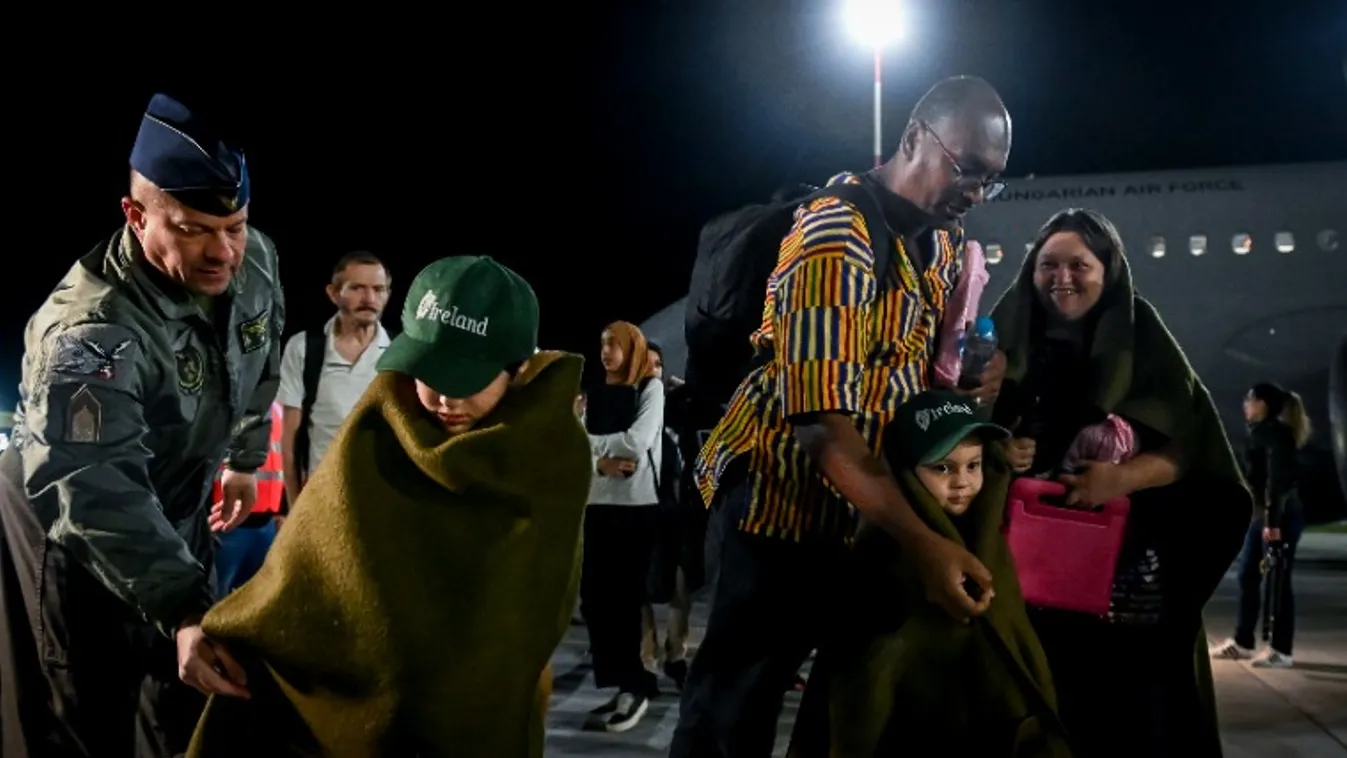 Szalay-Bobrovniczky: 32 embert mentettünk ki Szudánból