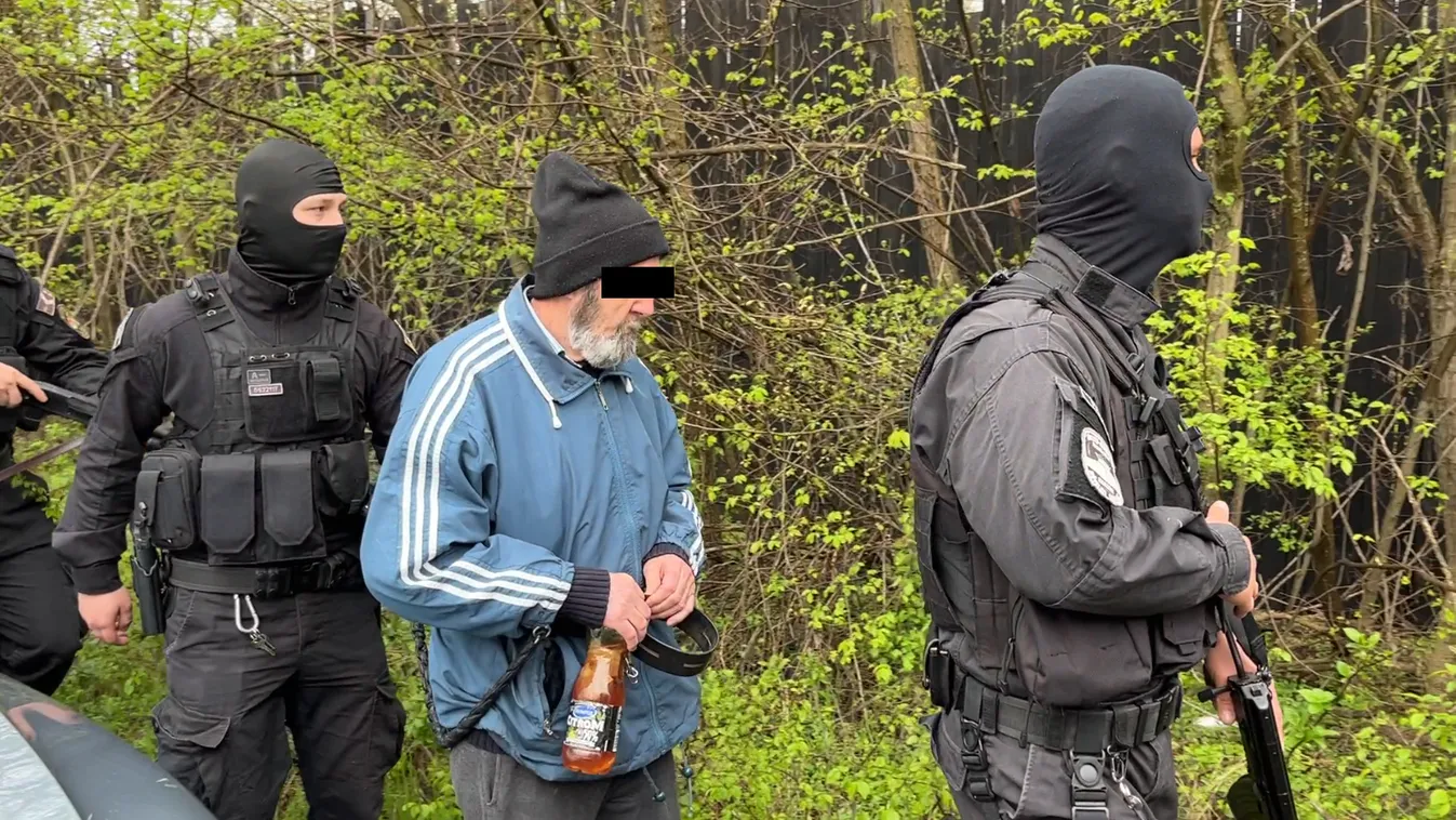 A szörnyű gyilkosság helyszínén gyönyörködött a tájban