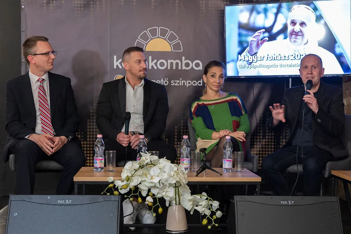 bemutatták a pápadalt, vastag csaba, keresztes ildikó
