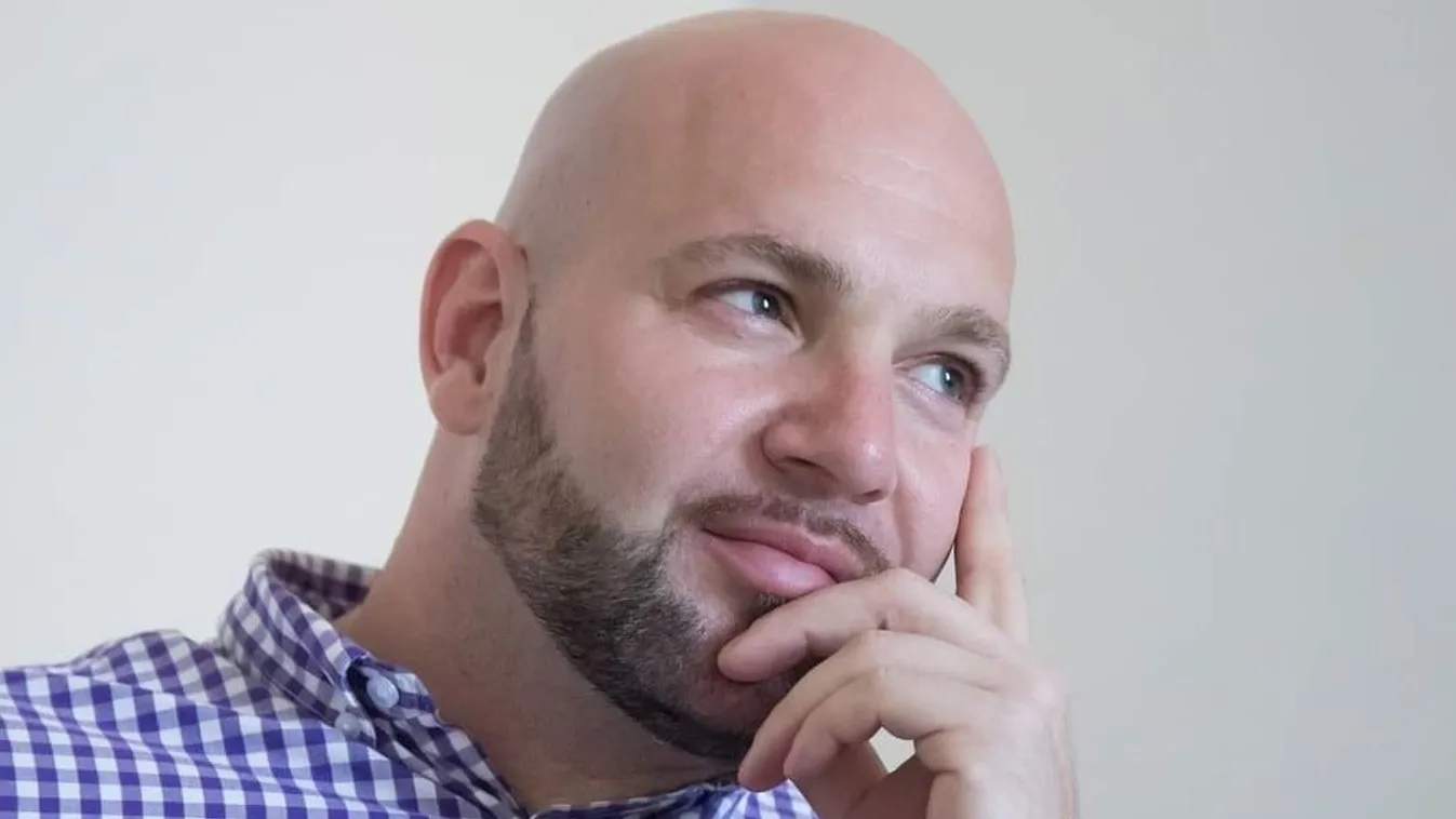 Állami gondozottból lett rendőr: most másokon segít