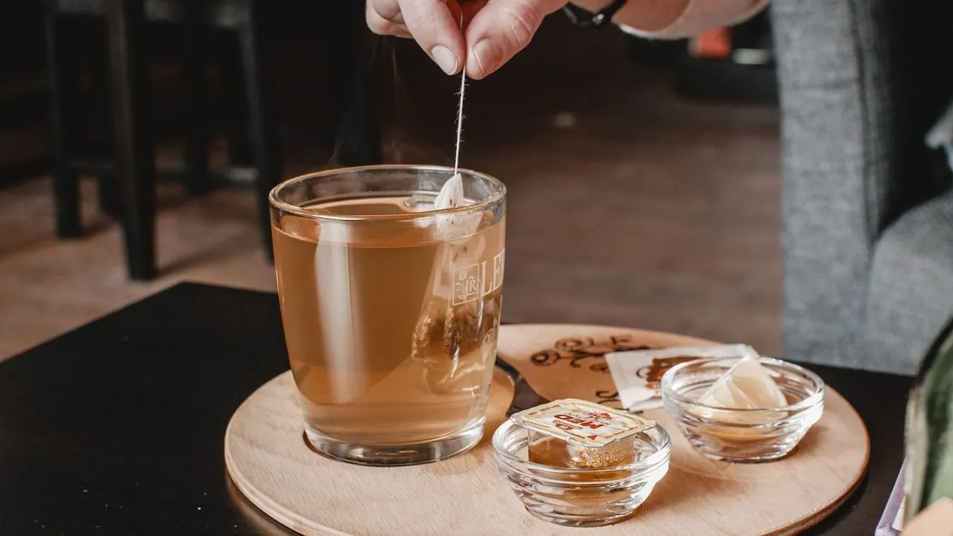 Ne dobd ki a használt teafiltert, nyáron életmentő lehet